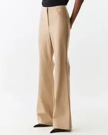 Calça Couro Flare Luciana
